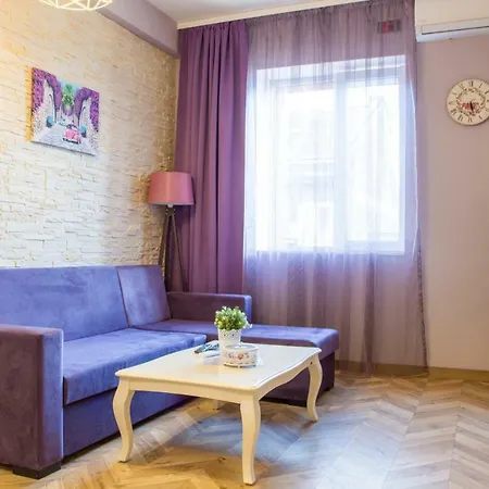 Апартамент Violet Life *