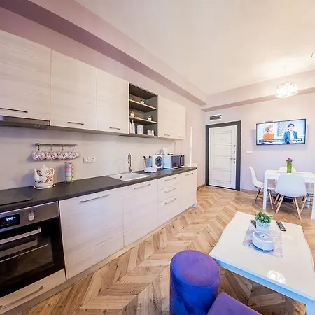 Violet Life Апартамент