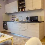 Apartment Violet Life